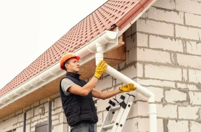 Pose et remplacement de gouttières à Folschviller